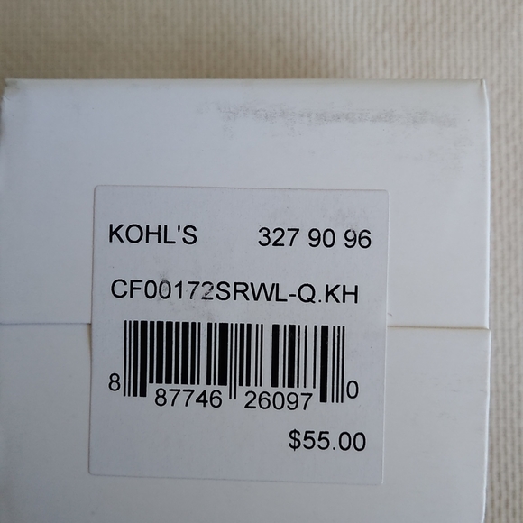 DISNEY FROZEN AUSTRIAN CRYSTAL ICE SKATE PENDENT - Picture 8 of 8